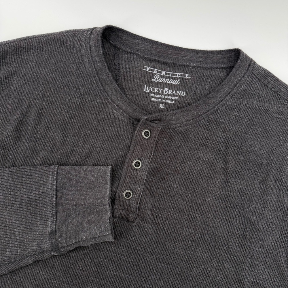 Lucky Brand Henley Men XL Charcoal Gray Venice Burnout Thermal Waffle Knit